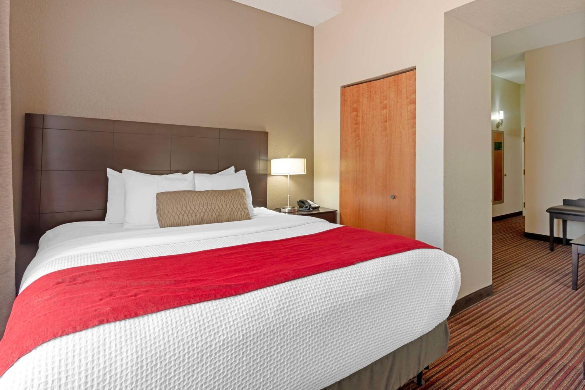 Best Western Plus Bradbury Inn And Suites Waycross Extérieur photo