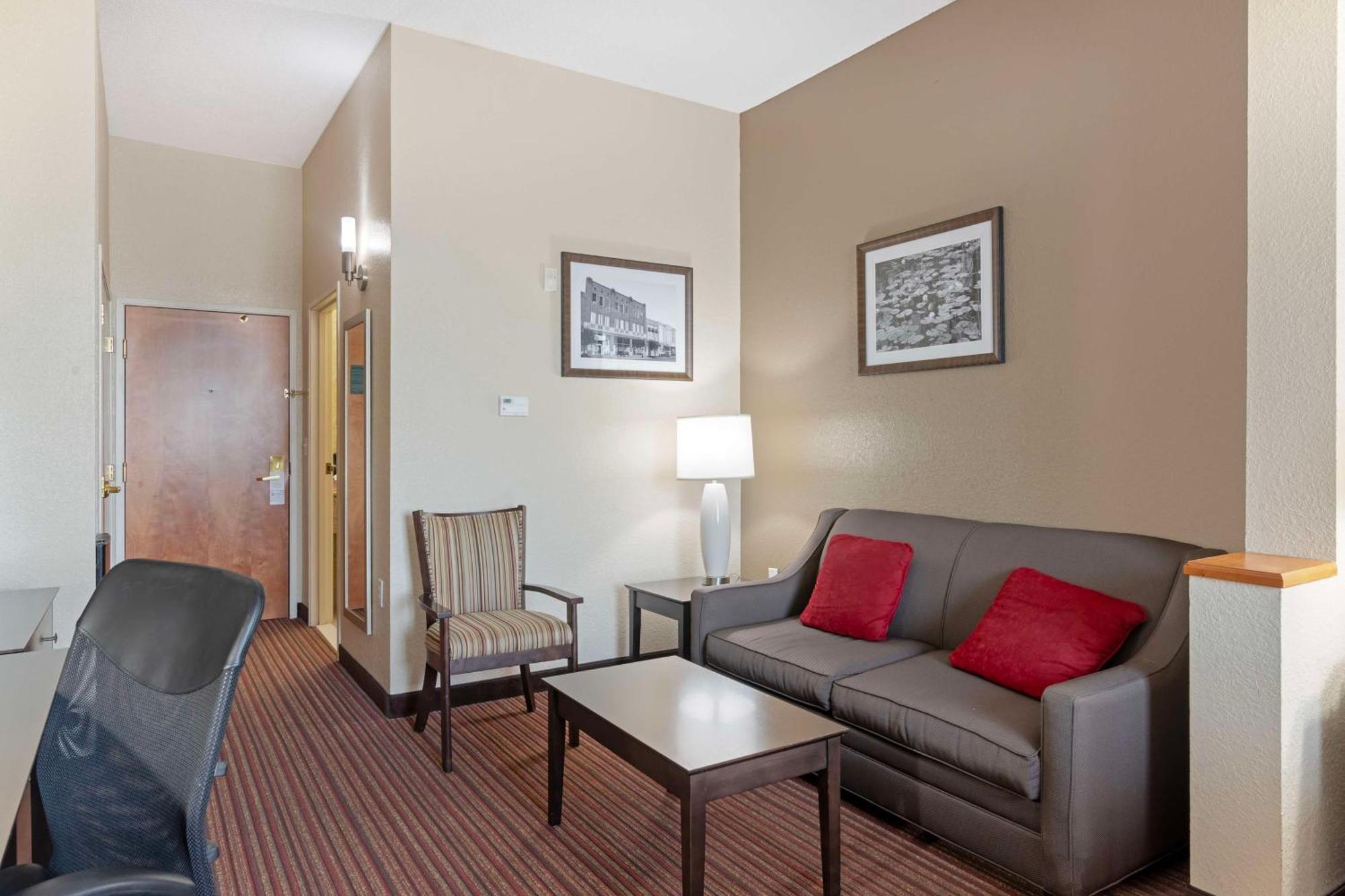 Best Western Plus Bradbury Inn And Suites Waycross Extérieur photo
