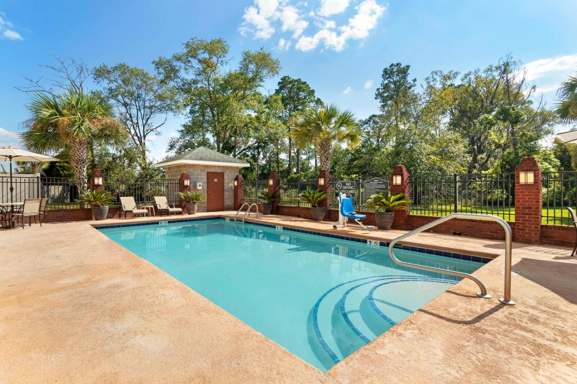 Best Western Plus Bradbury Inn And Suites Waycross Extérieur photo