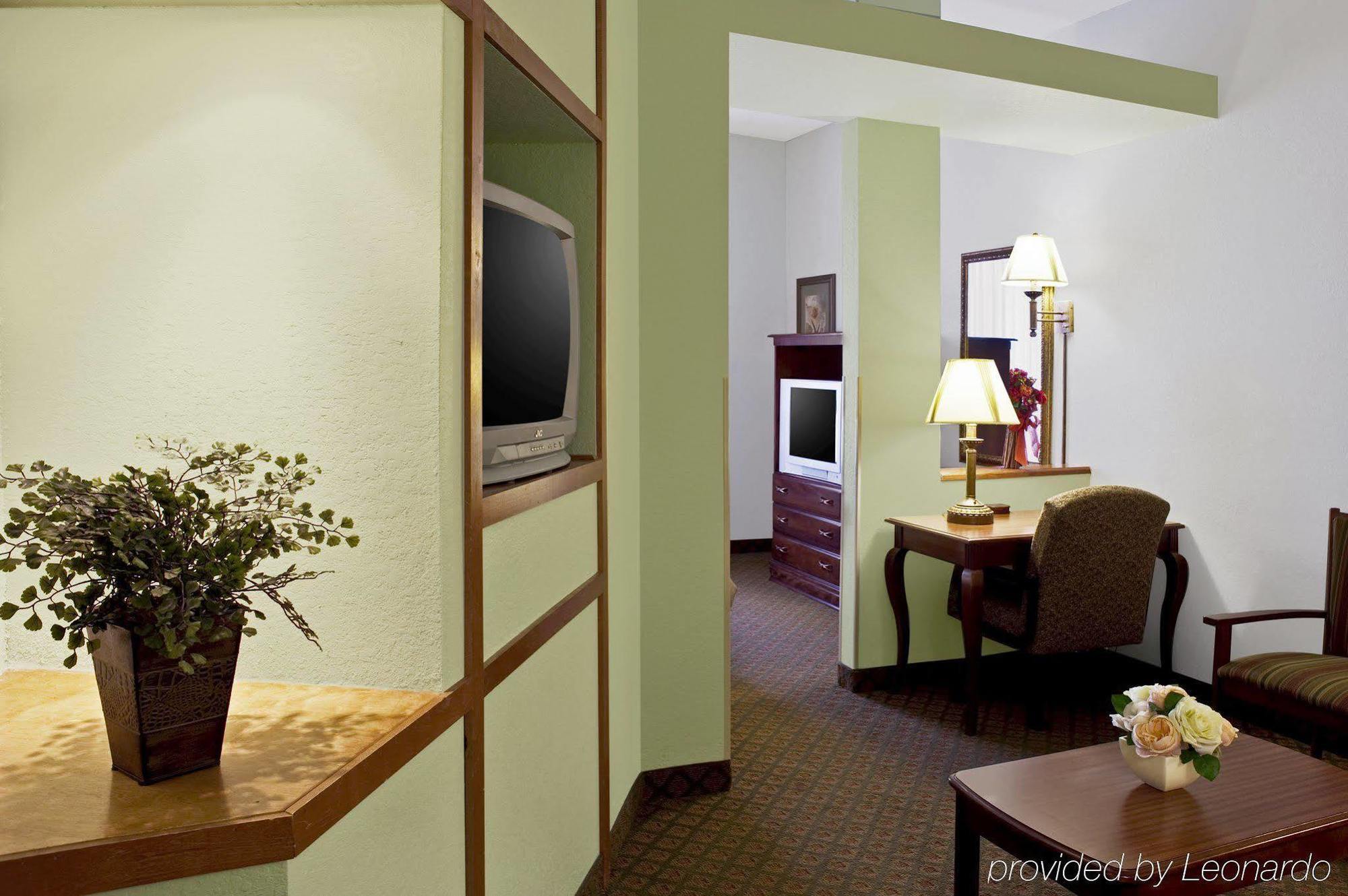 Best Western Plus Bradbury Inn And Suites Waycross Chambre photo